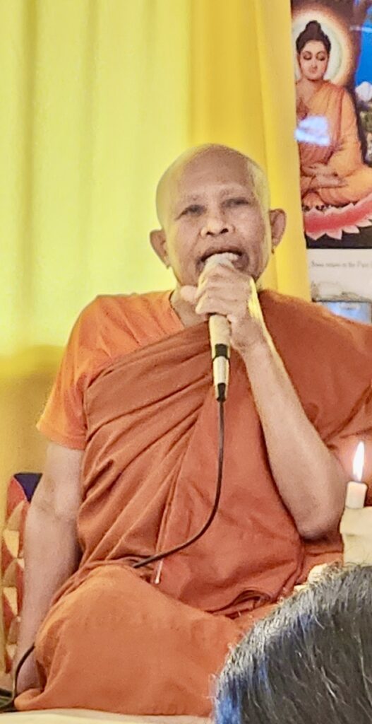 Bhante Sambo Kurt, Abbot of Wat Sao Sokh Sahn, giving his remarks for this special occassion. 