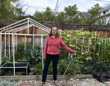 Photo of Gesang Suolang Rinpoche in her garden.