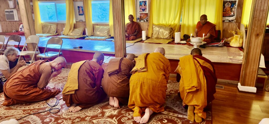 Venerable Pannavati, Ayya Soma, Ayya Saddha, Ayya Bhusita and Samaneri Kedara paying respects to Bhante Sambo Kurt.