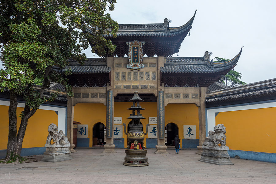 Photo of Jinshan (Golden Mountain) Temple. Guazhuo, China. 